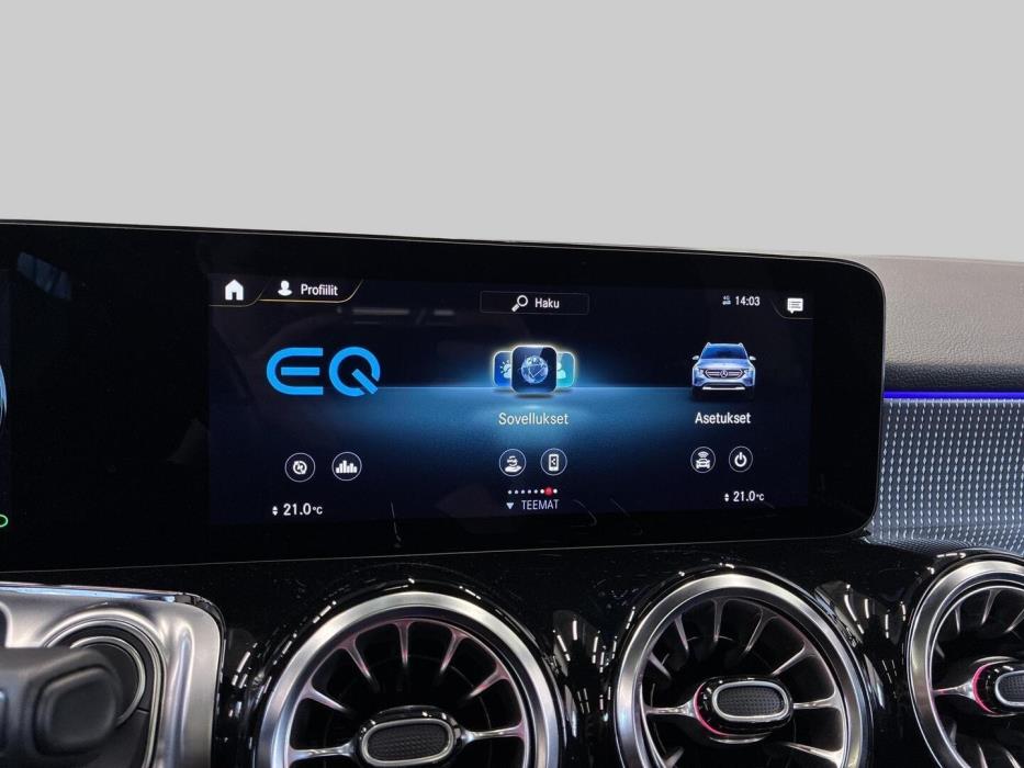 MERCEDES-BENZ EQB 2023