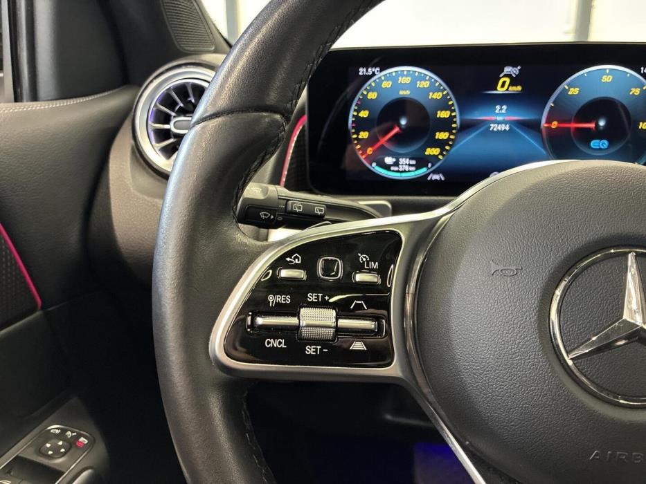 MERCEDES-BENZ EQB 2023