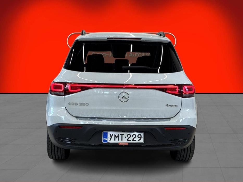 MERCEDES-BENZ EQB 2023