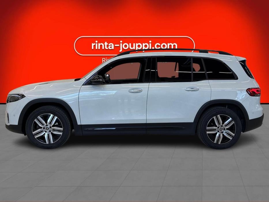 MERCEDES-BENZ EQB 2023