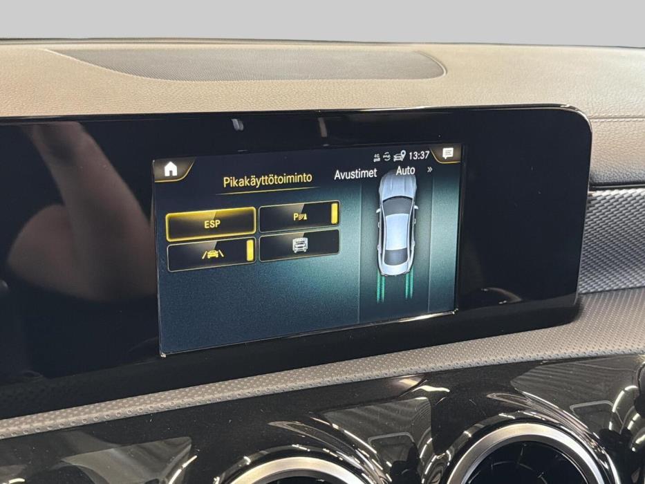 MERCEDES-BENZ CLA 2021