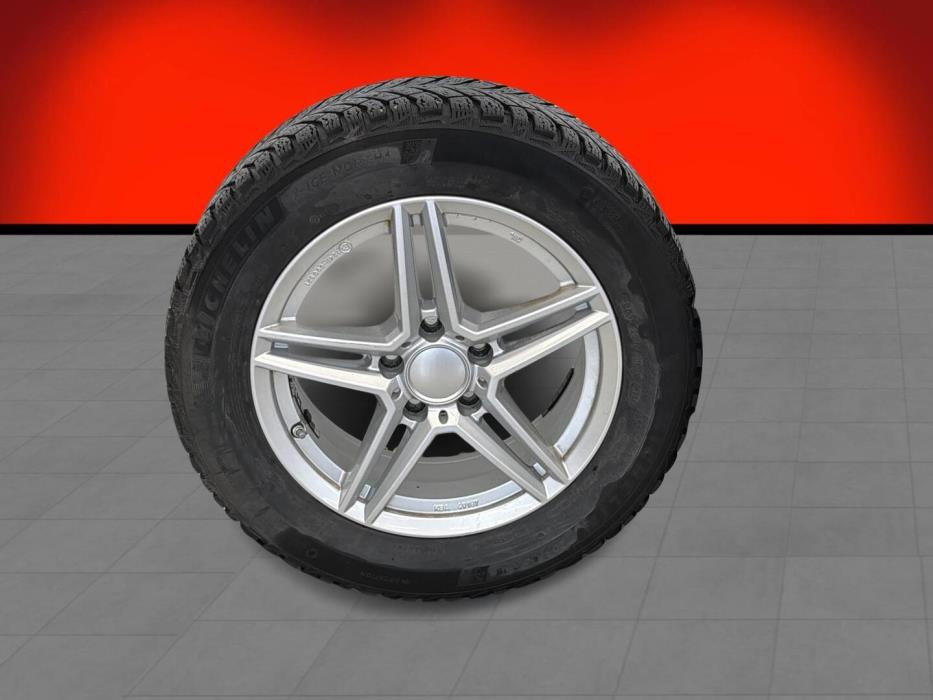 MERCEDES-BENZ CLA 2021