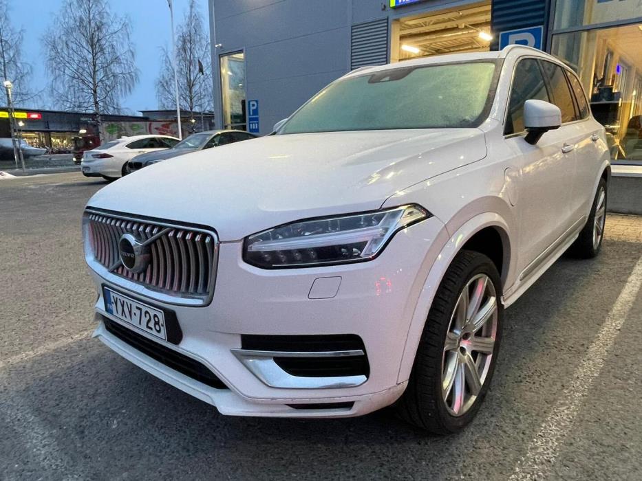 VOLVO XC90 2020