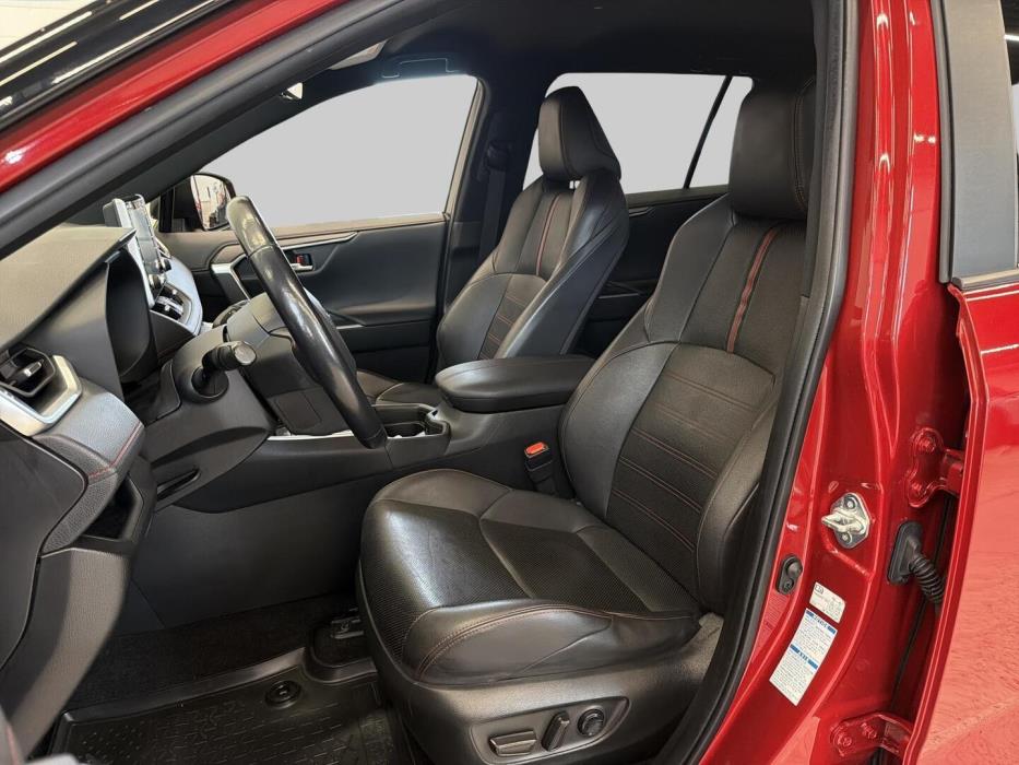 TOYOTA RAV4 PLUG-IN 2021
