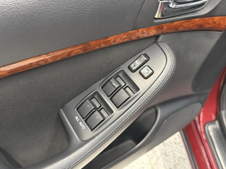 TOYOTA Avensis 2005