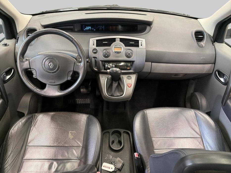 RENAULT Scenic 2004