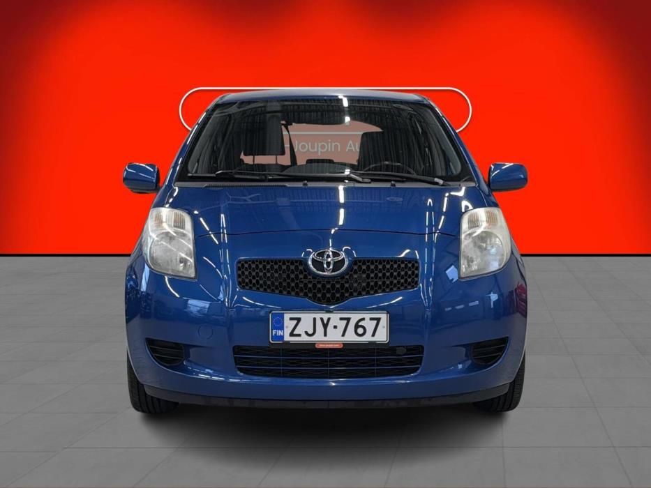 TOYOTA Yaris 2006