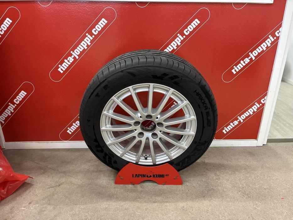 MERCEDES-BENZ C 2015