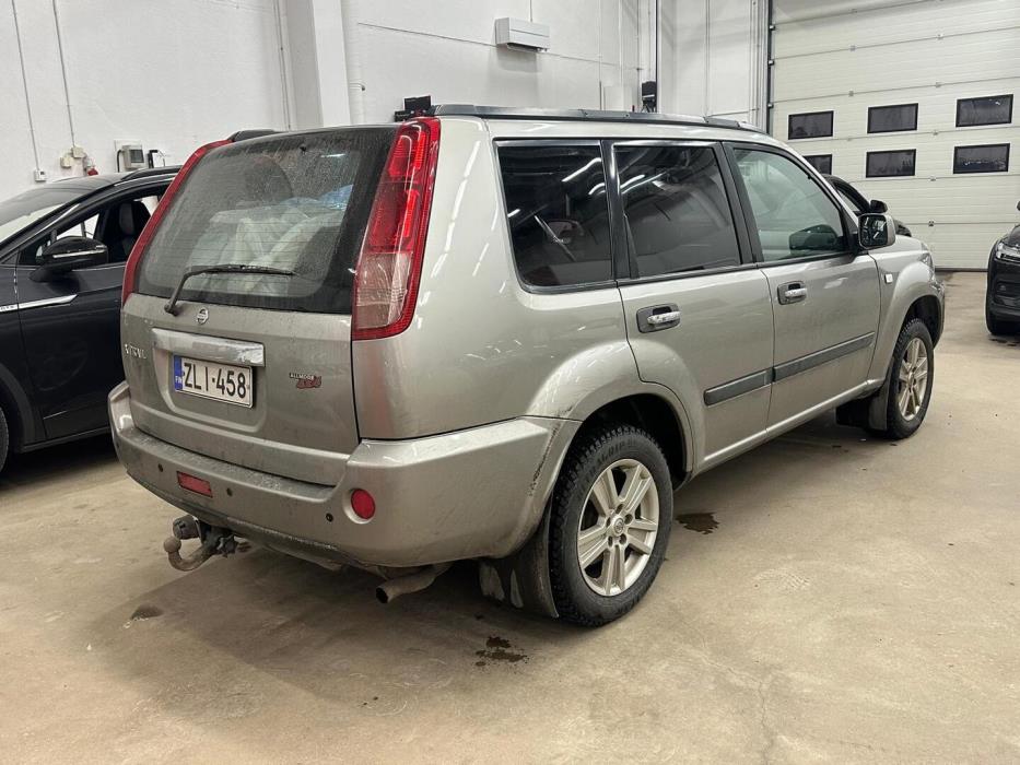 NISSAN X-TRAIL 2005
