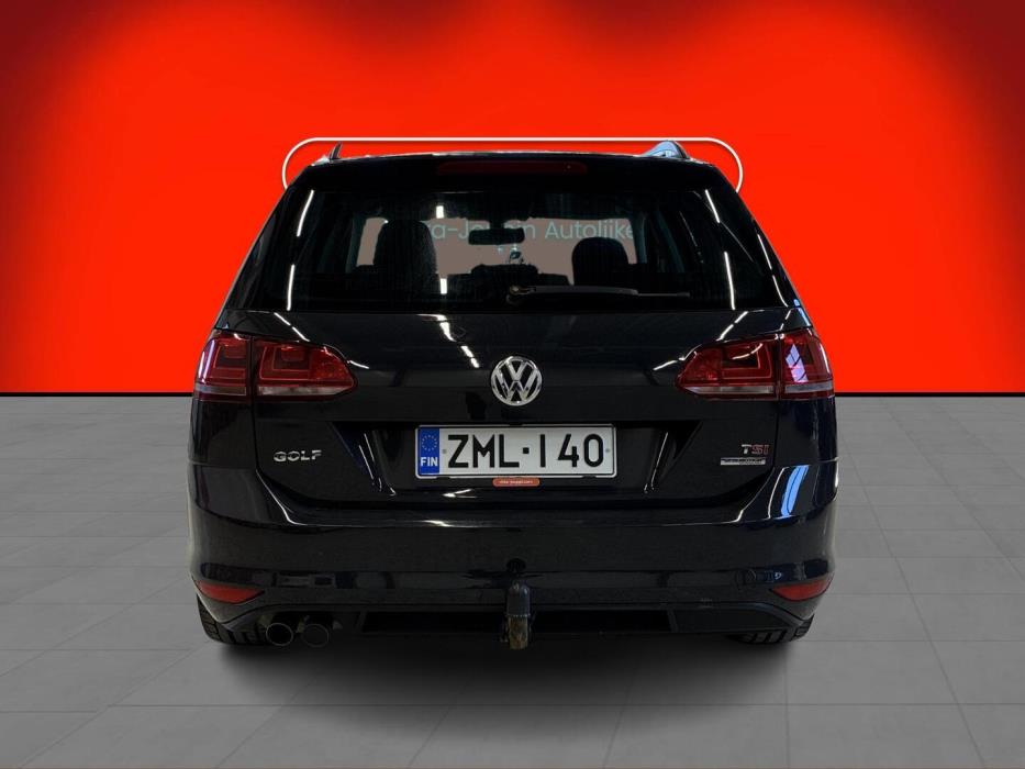 VOLKSWAGEN Golf 2014