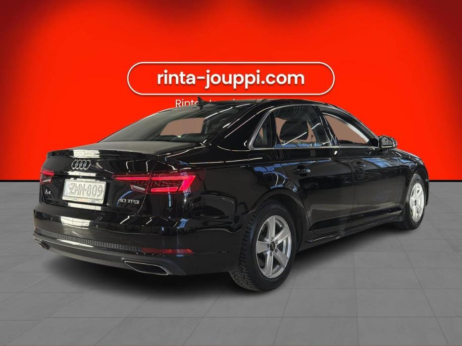 AUDI A4 2019