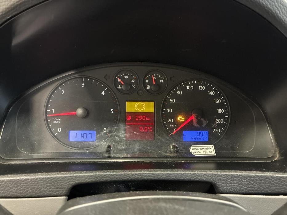 VOLKSWAGEN Multivan 2007