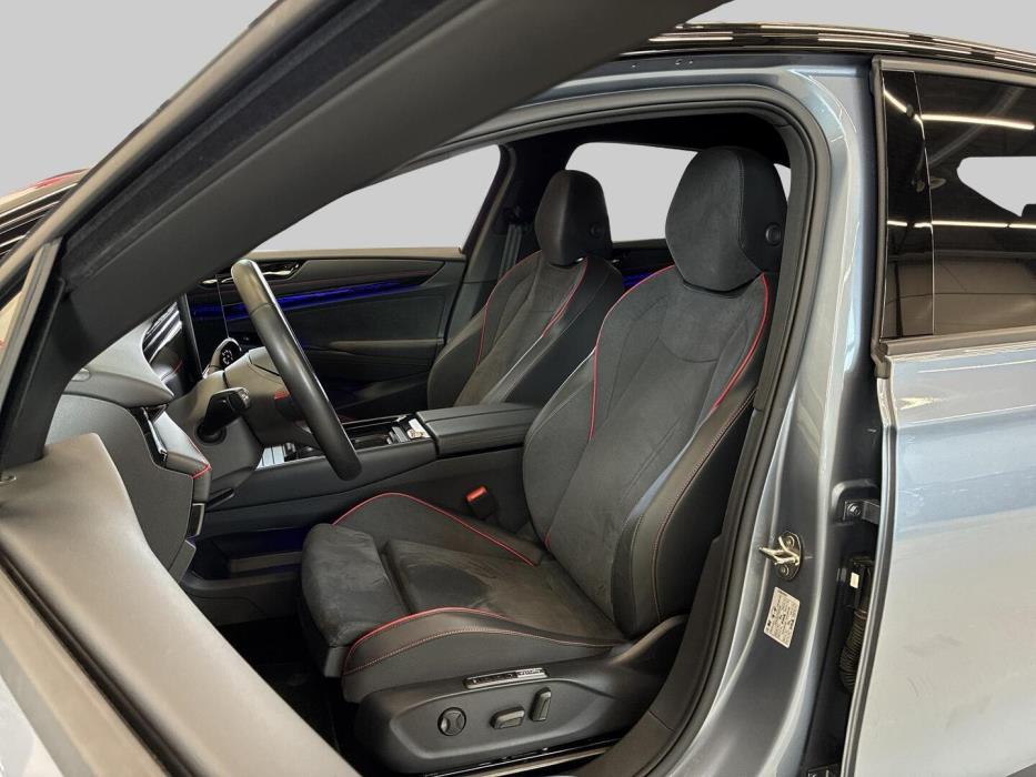 VOLKSWAGEN ID.7 2025