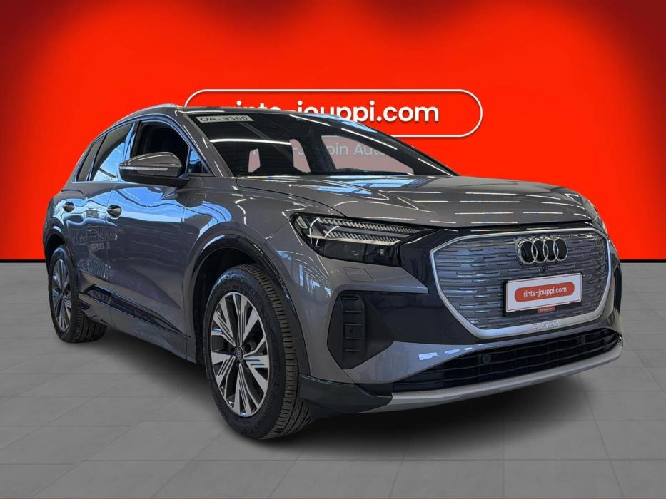 AUDI Q4 e-tron 2022