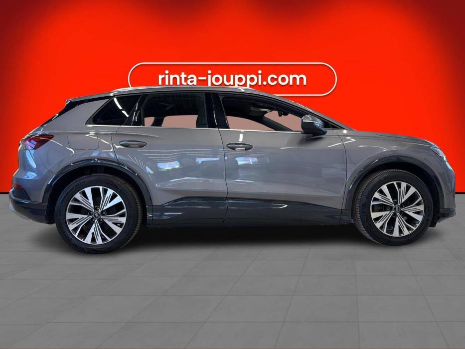 AUDI Q4 e-tron 2022