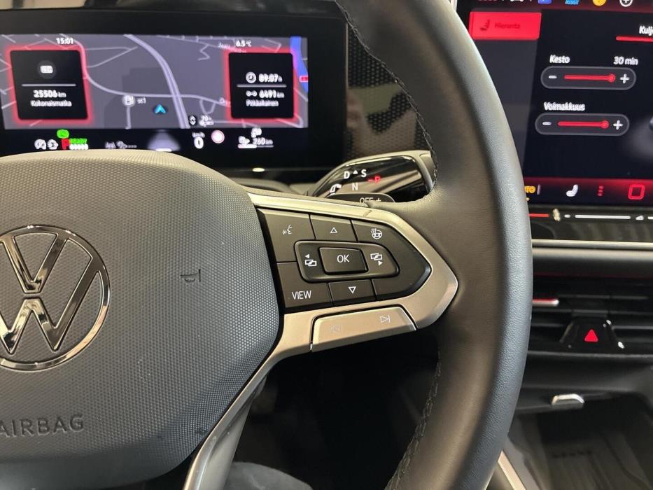 VOLKSWAGEN PASSAT 2025
