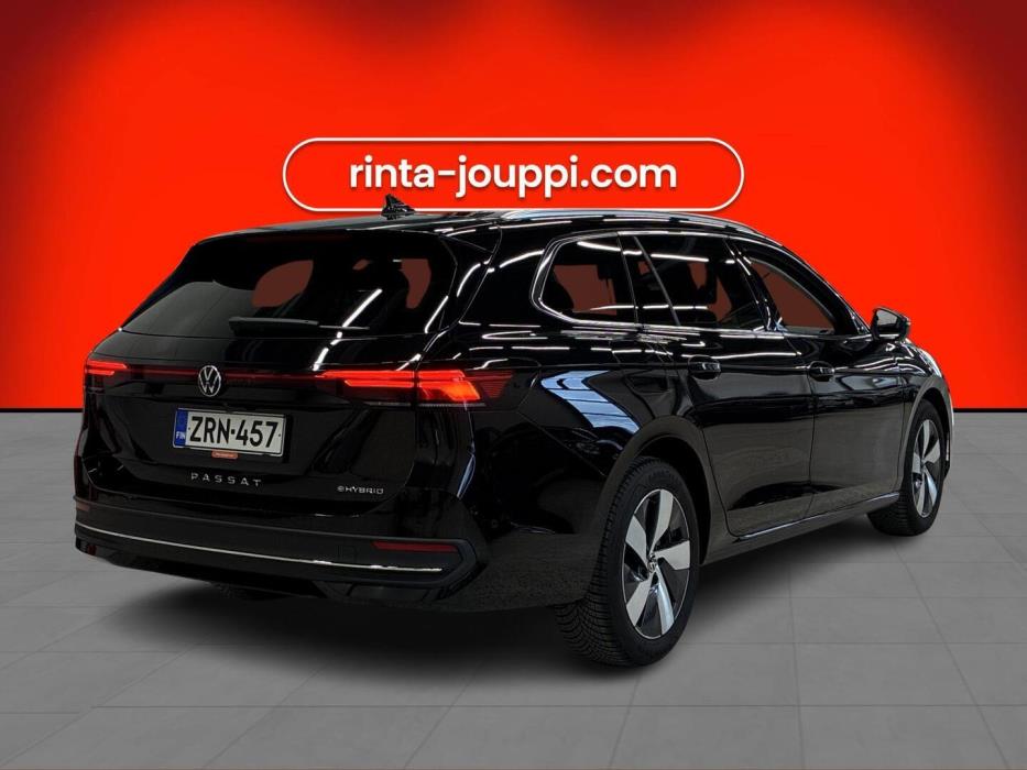 VOLKSWAGEN PASSAT 2025