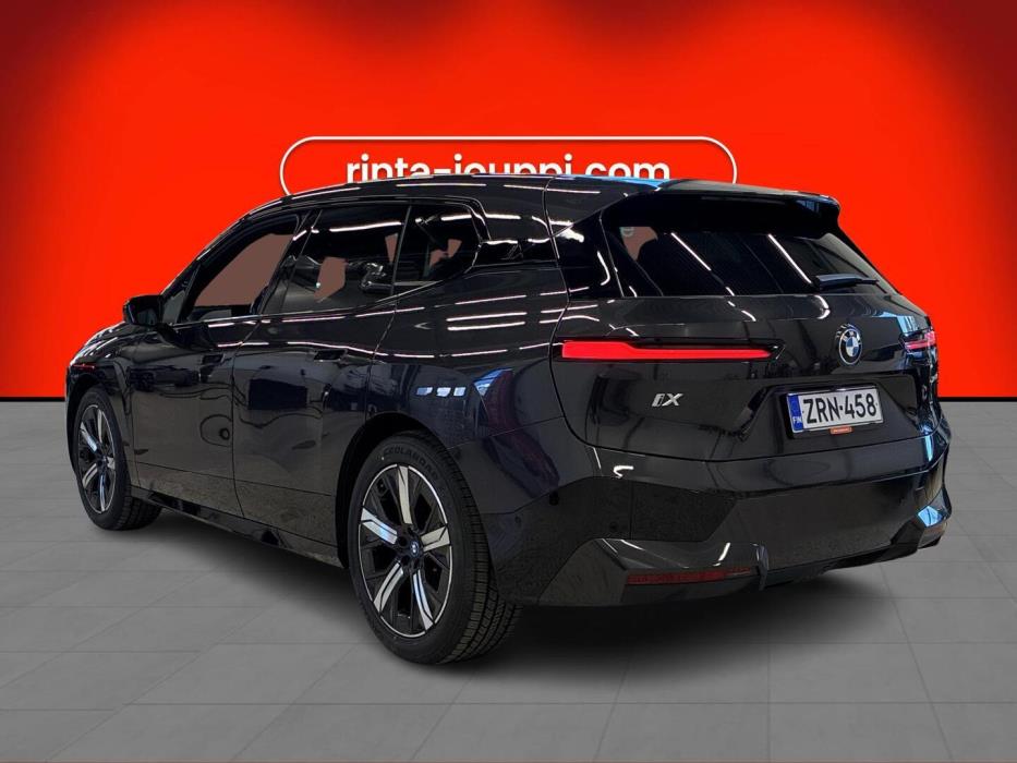 BMW IX 2023