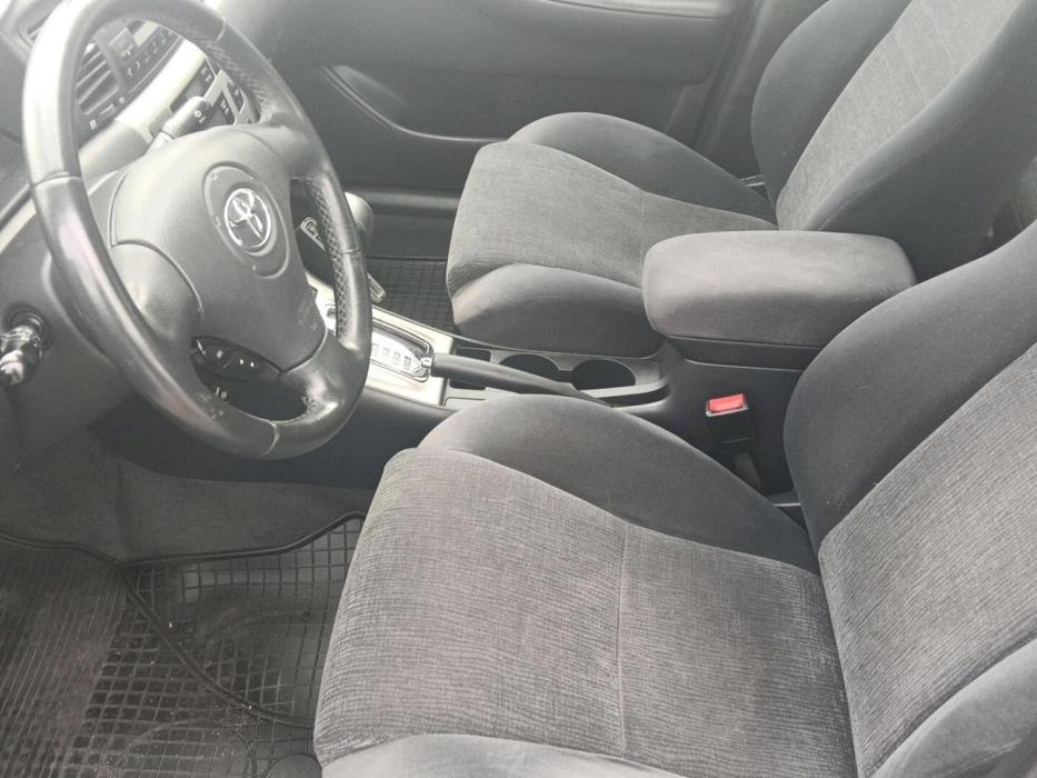 TOYOTA COROLLA 2004