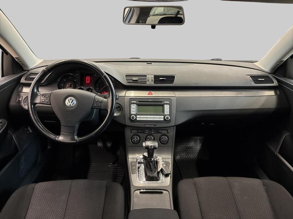 VOLKSWAGEN Passat 2008