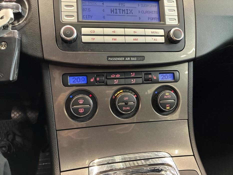 VOLKSWAGEN Passat 2008