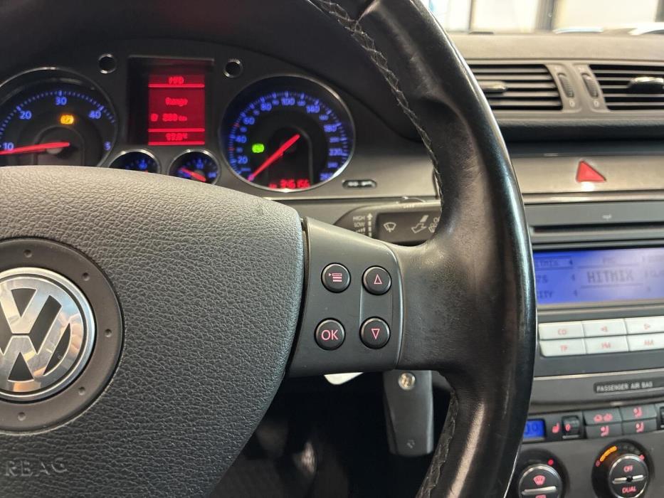 VOLKSWAGEN Passat 2008