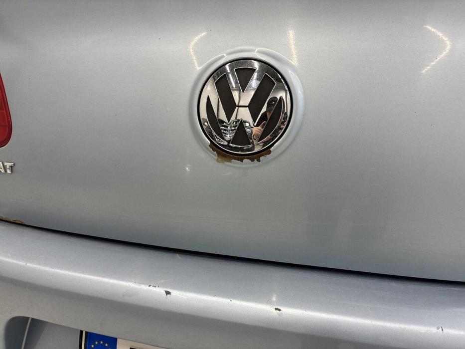 VOLKSWAGEN Passat 2008