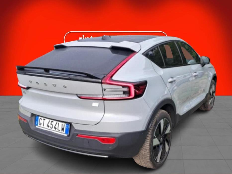 VOLVO C40 2024