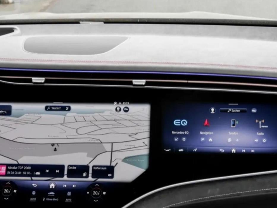 MERCEDES-BENZ EQE SUV 2025