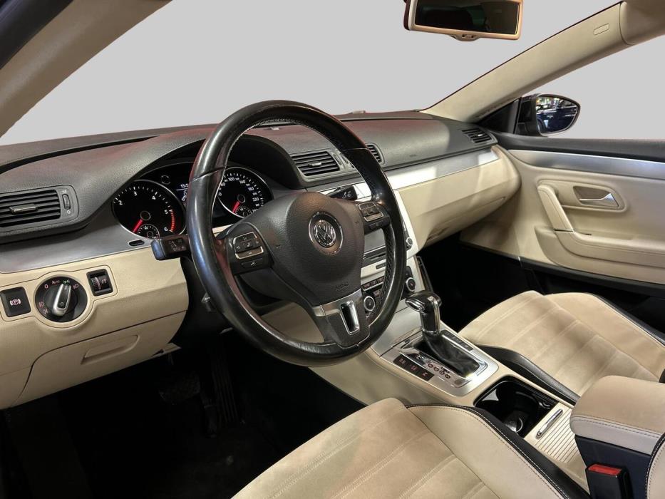 VOLKSWAGEN Passat CC 2009