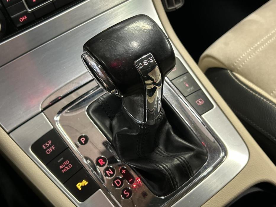 VOLKSWAGEN Passat CC 2009