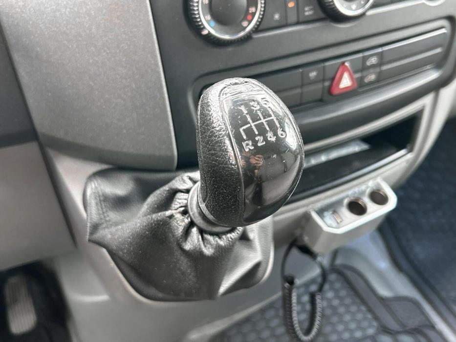 VOLKSWAGEN Crafter 2008
