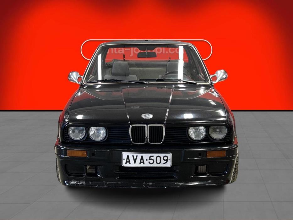BMW 320 1983