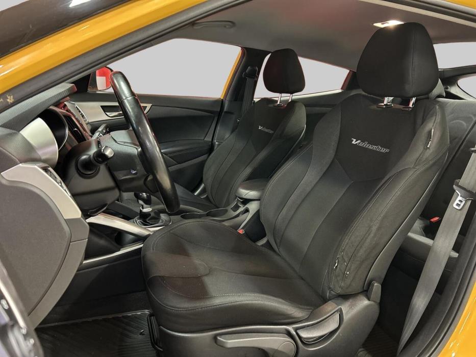 HYUNDAI Veloster 2012