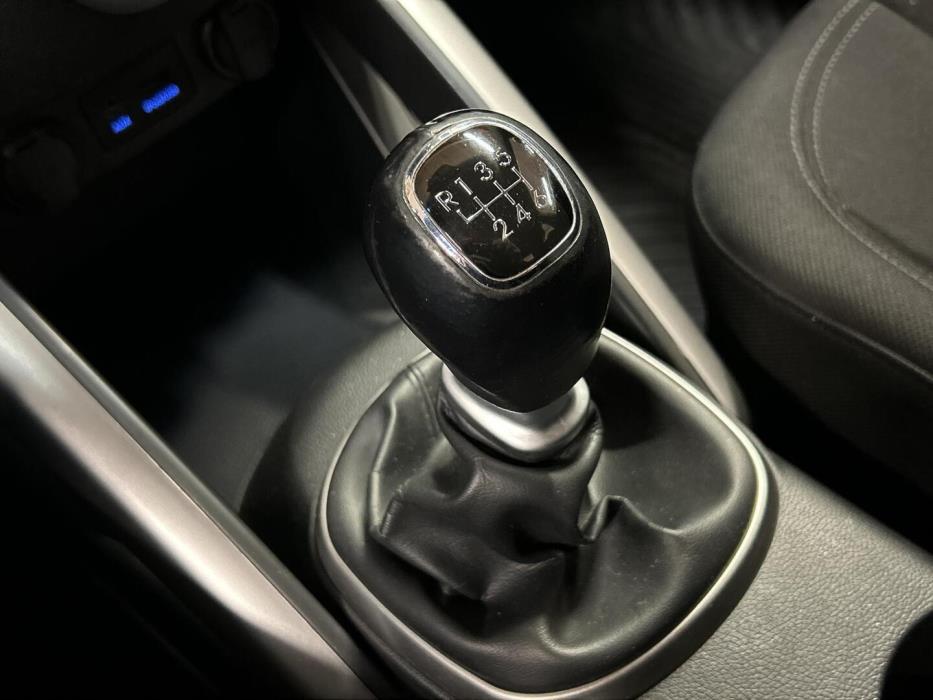 HYUNDAI Veloster 2012