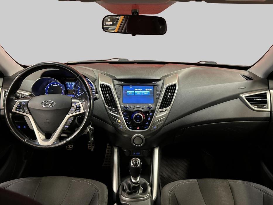 HYUNDAI Veloster 2012