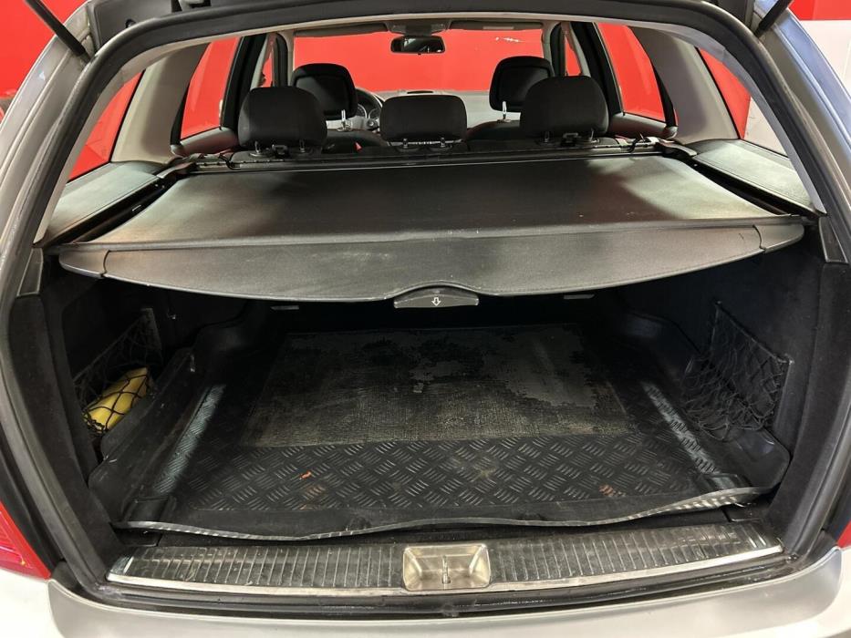 MERCEDES-BENZ C 2010