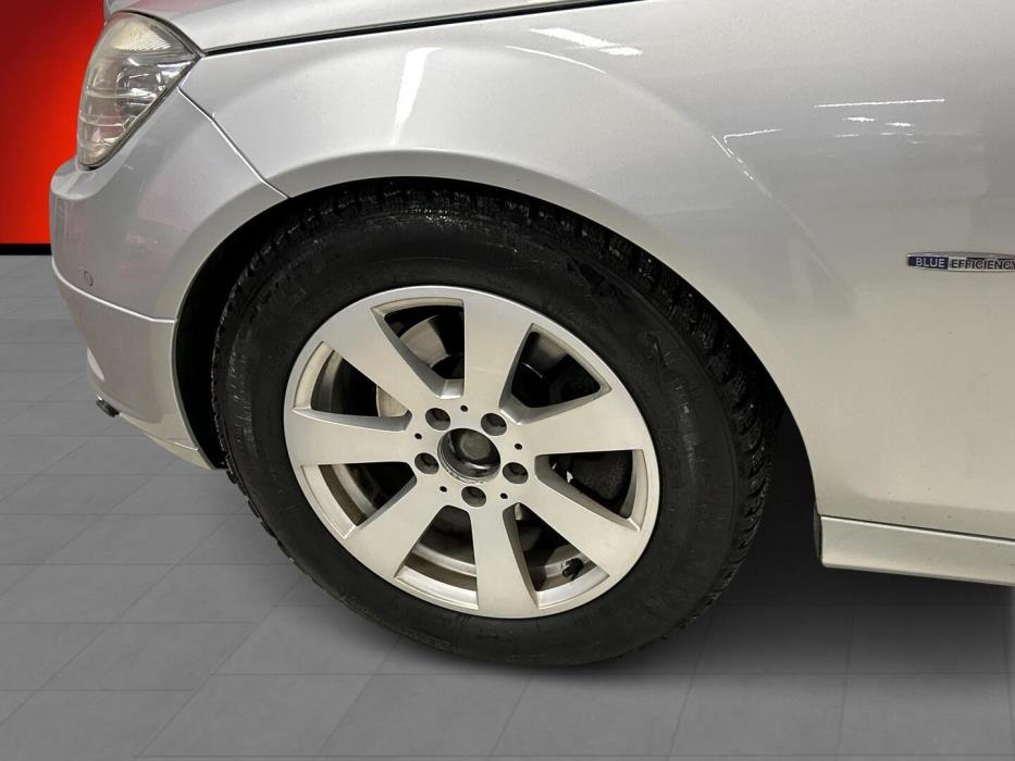 MERCEDES-BENZ C 2010