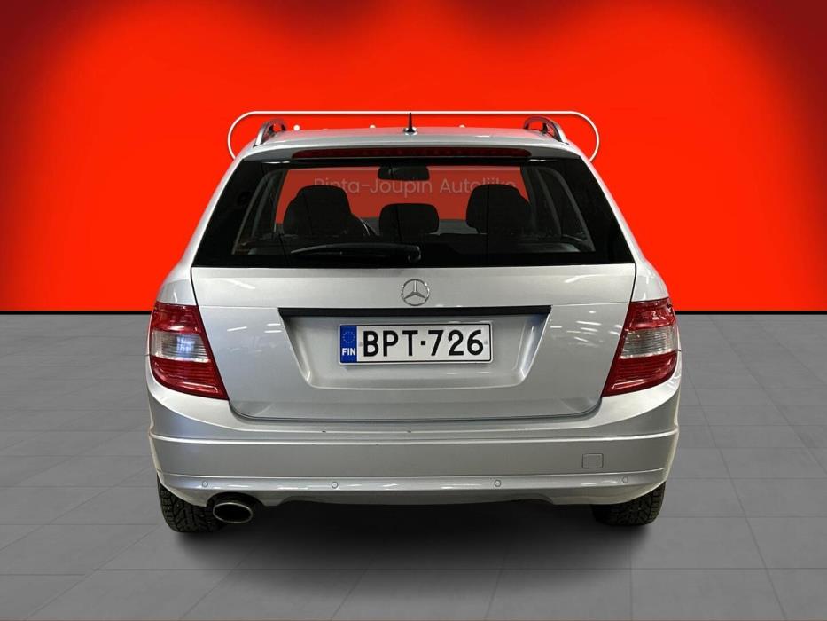 MERCEDES-BENZ C 2010