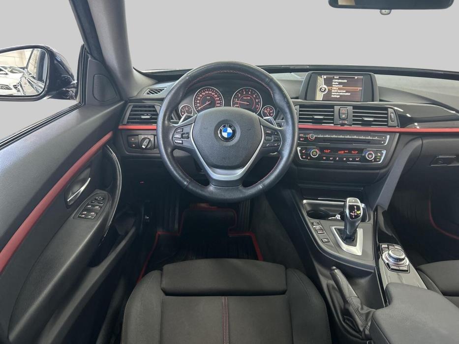BMW 320 Gran Turismo 2013