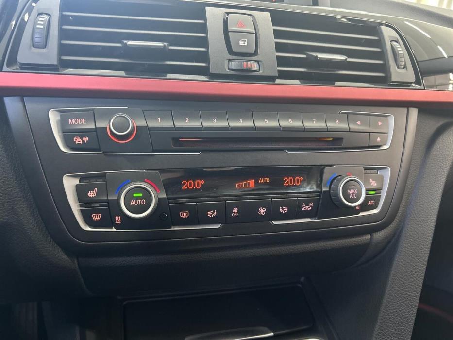 BMW 320 Gran Turismo 2013