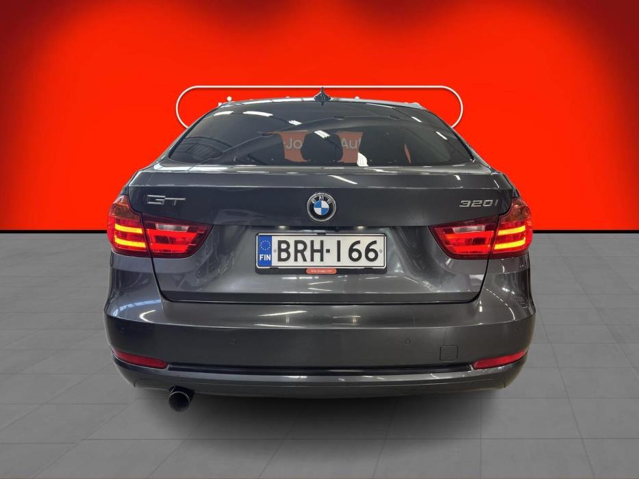BMW 320 Gran Turismo 2013