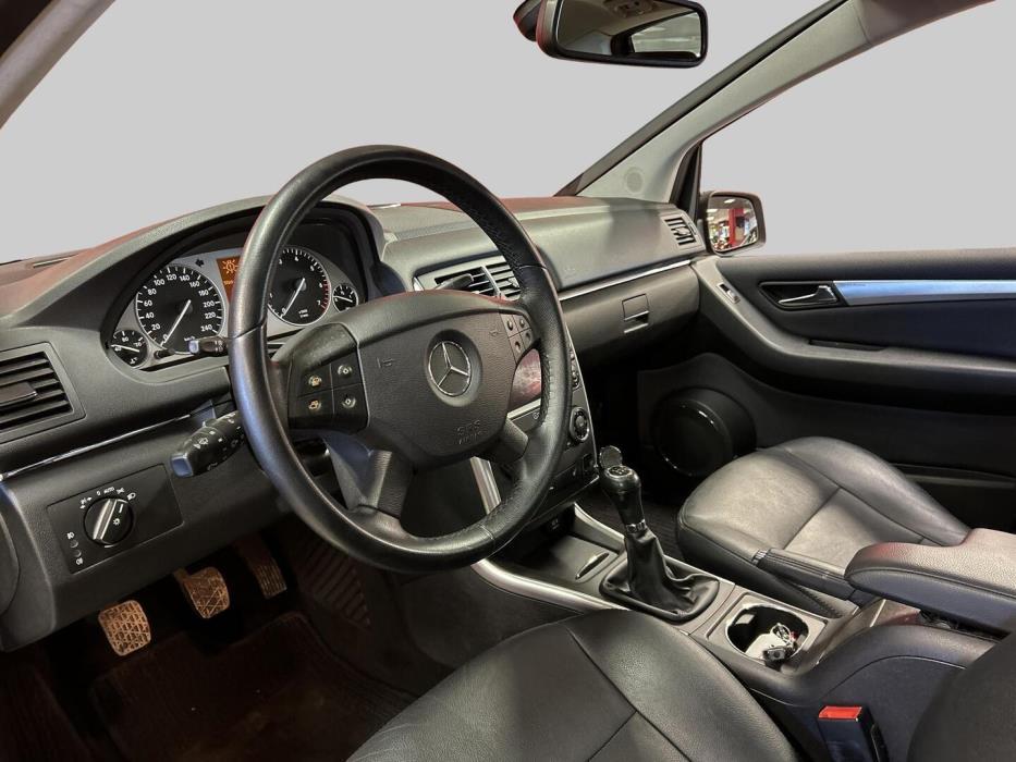 MERCEDES-BENZ B 2008