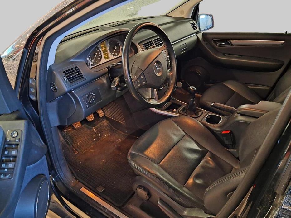MERCEDES-BENZ B 2008