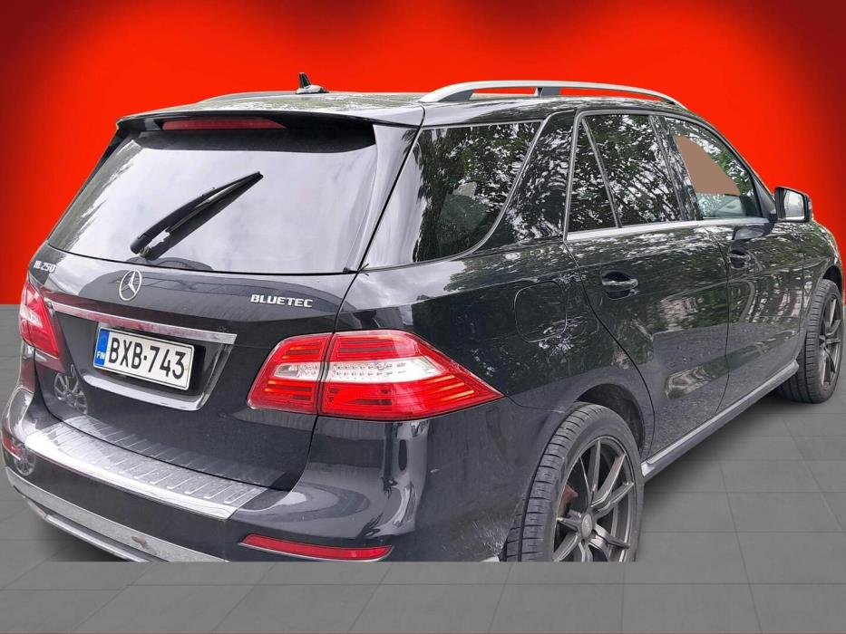 MERCEDES-BENZ ML 2012