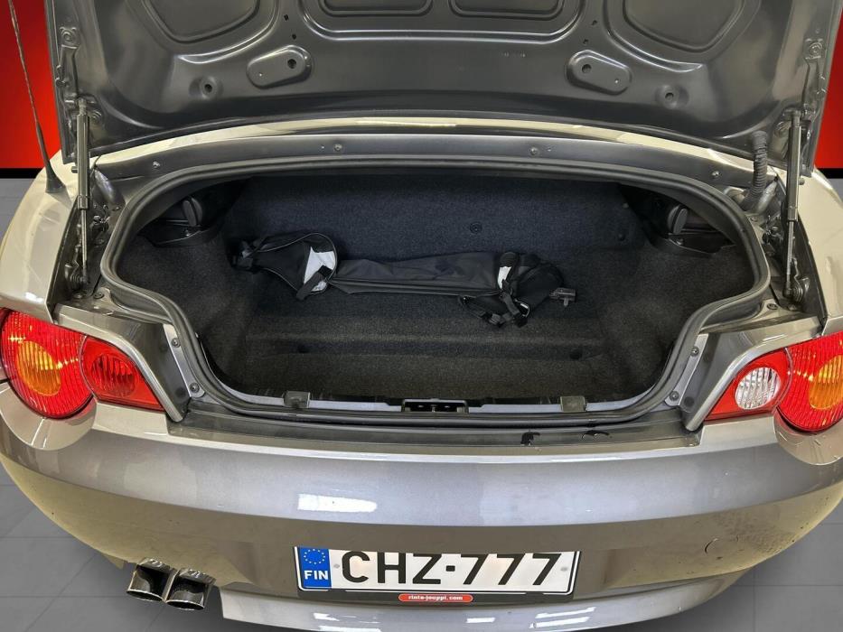 BMW Z4 2003