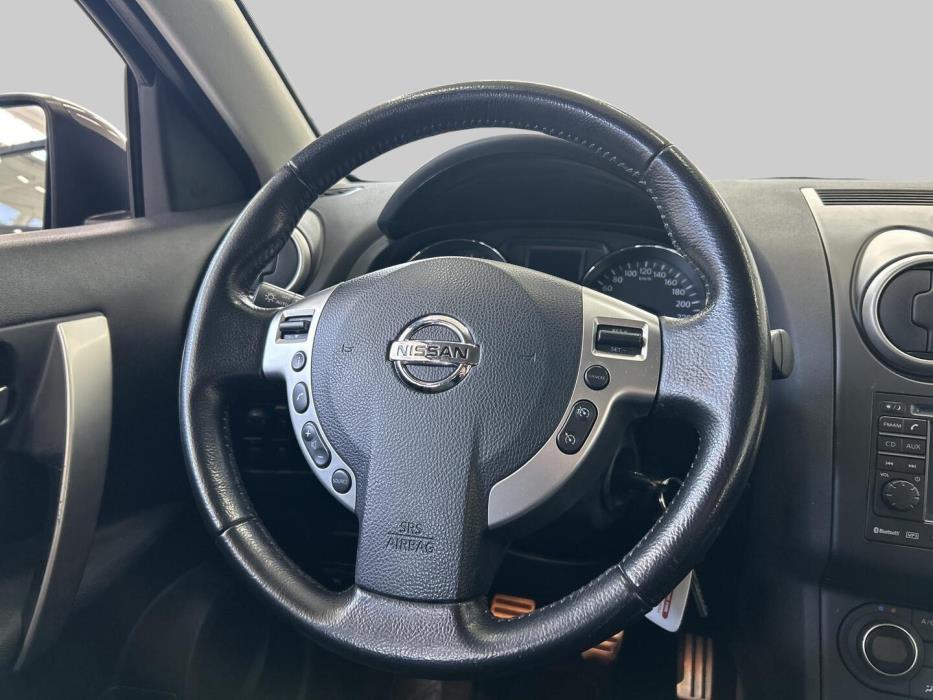 NISSAN Qashqai 2011