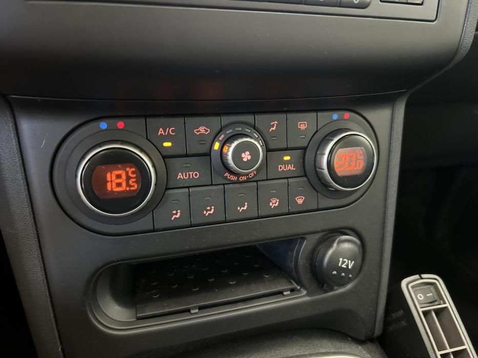 NISSAN Qashqai 2011