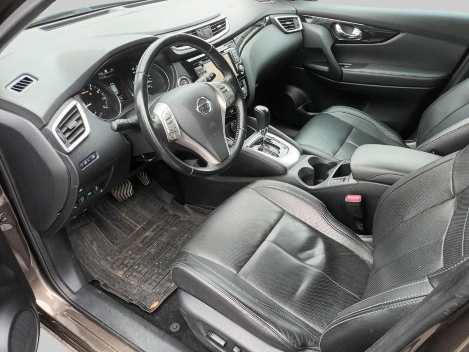 NISSAN Qashqai 2015