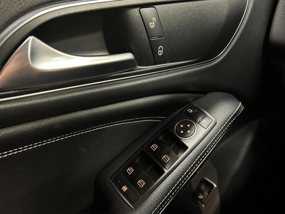 MERCEDES-BENZ CLA 2018